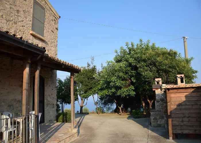 度假居 Vacanze La Venere 罗卡伊恩佩里亚莱